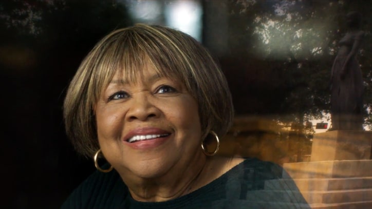 Watch Mavis Staples Replace Confederate Statues in Poignant New Video