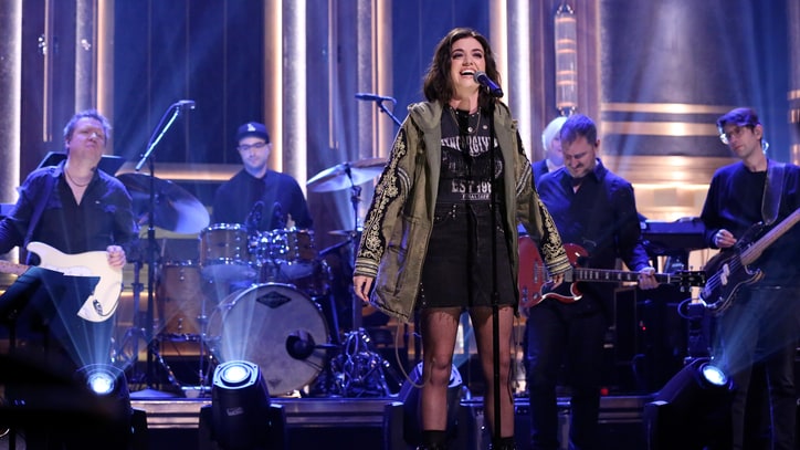 'Mean Girls' Musical: Watch 'I'd Rather Be Me' Performance on 'Fallon'