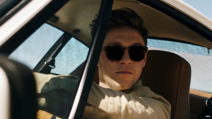 Watch Niall Horan Scour the Desert for Love in 'On the Loose' Video