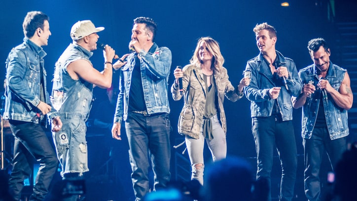 See Carrie Underwood Serenade NKOTB in Nashville