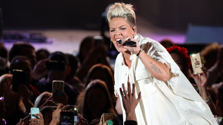 Pink Plots 2019 'Beautiful Trauma' Tour