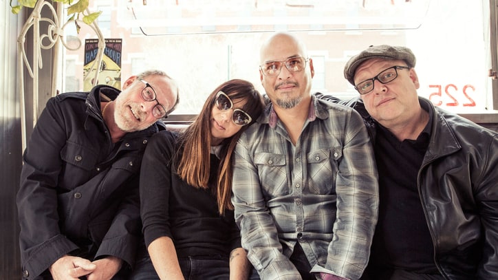 Review: Pixies' 'Head Carrier' Features New Bassist, Old Sound