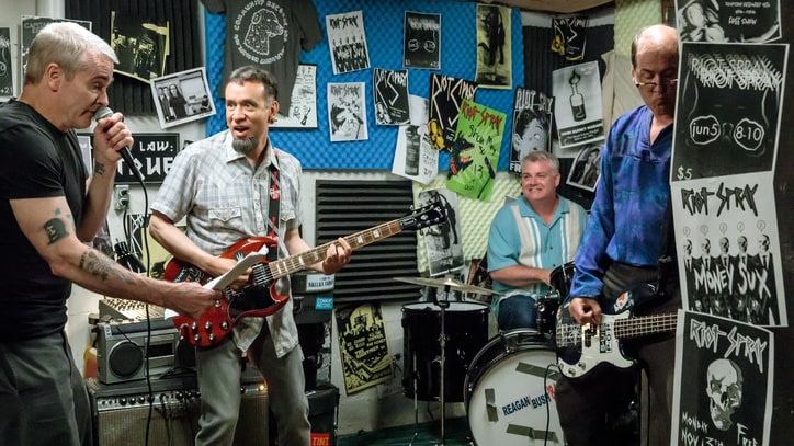 Watch Fred Armisen, Henry Rollins, Krist Novoselic's Band 'Reunite' on 'Portlandia'