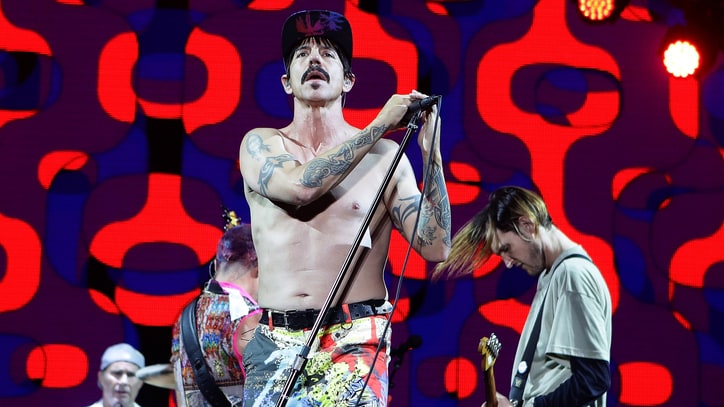Red Hot Chili Peppers Map Out 2017 North American Tour