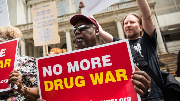 The Pot Industry Is Overwhelmingly White, and One Congresswoman Wants to Change That