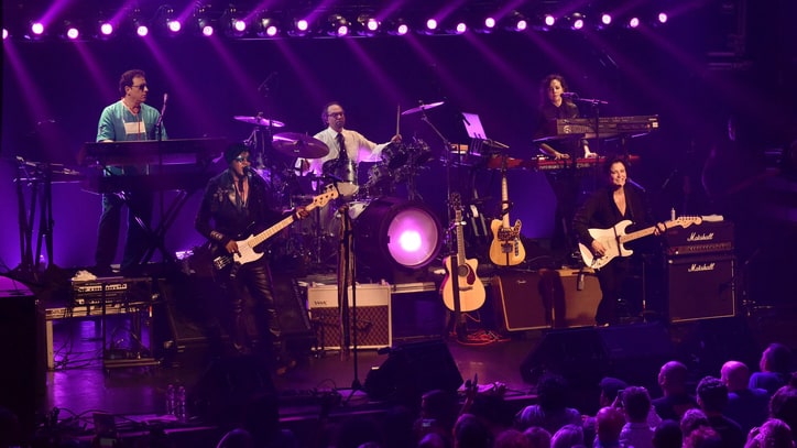 Prince's Revolution Expand North American Tour