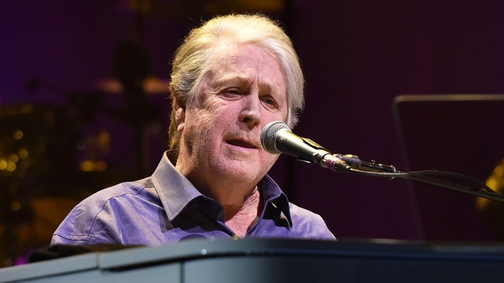 Brian Wilson to Perform 'Beach Boys Christmas Album' on Holiday Tour