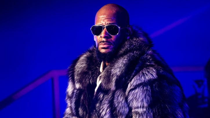 Georgia Official Seeks Criminal Investigation of R. Kelly