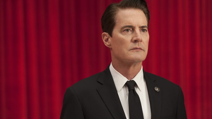 'Twin Peaks' Season Premiere Recap: Into the Black