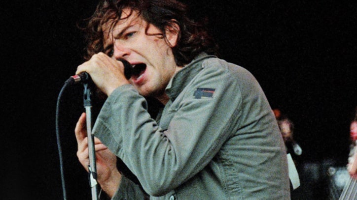 Pearl Jam Define Their Moment in San Francisco