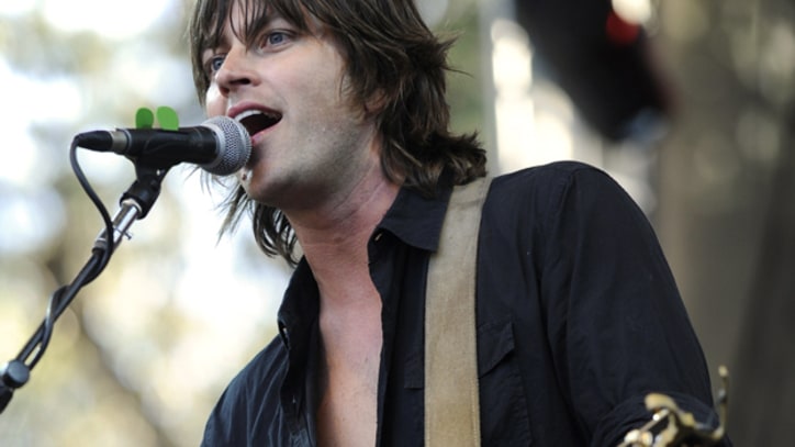 Old 97's Singer Rhett Miller Damages Voice, Resorts to Twitter
