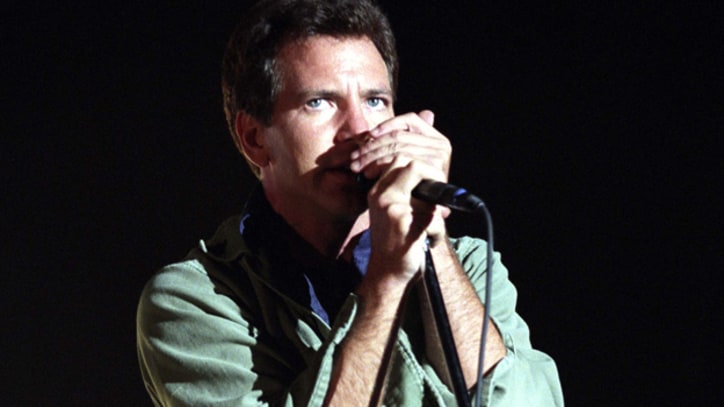 Pearl Jam, Eagles, Natalie Merchant, More Flee Labels
