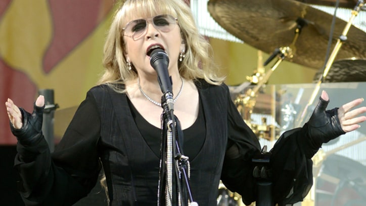Fleetwood Mac Top Soggy Second Week of New Orleans Jazz Fest