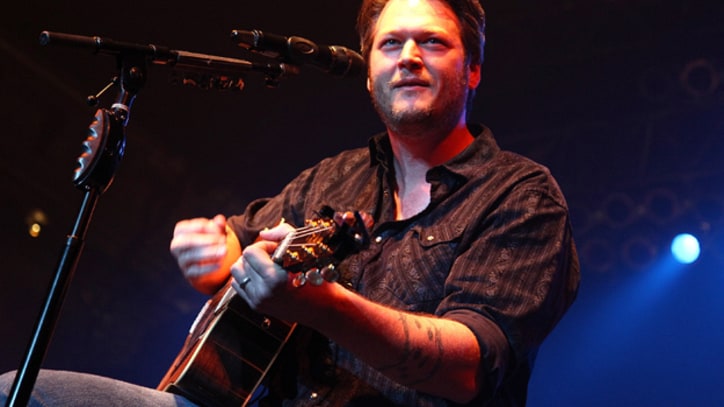 Blake Shelton Planning Benefit for Oklahoma Tornado Victims