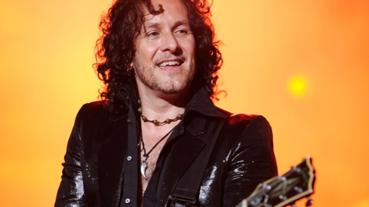 Def Leppard's Vivian Campbell Has Cancer