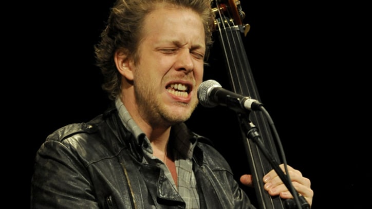 Mumford & Sons' Ted Dwane Shares Post-Surgery Picture