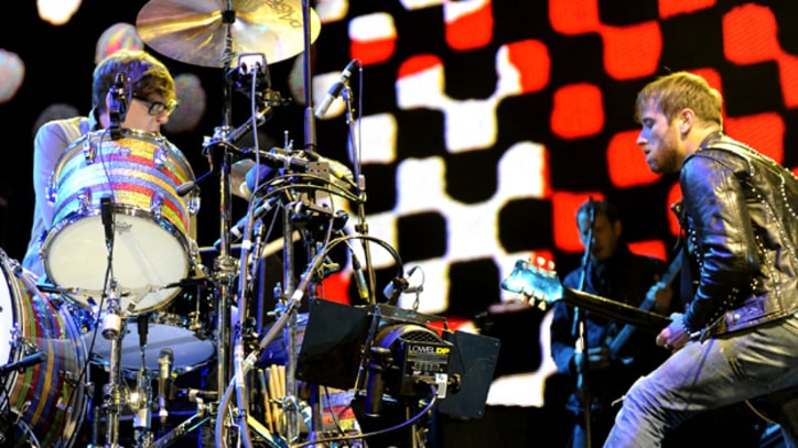 Black Keys Shake Arenas on Their Biggest, Baddest Tour Ever
