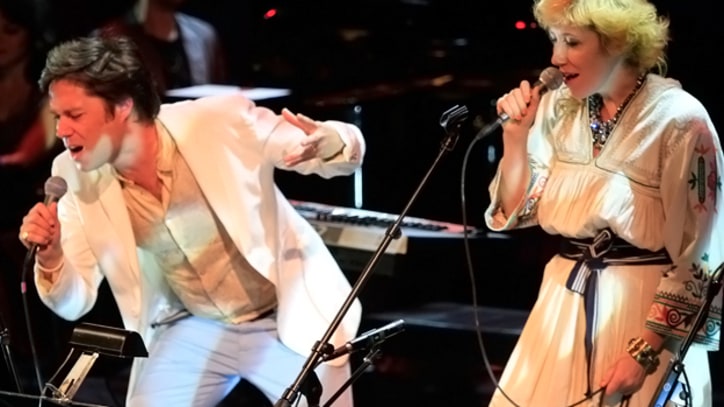 Rufus and Martha Wainwright Mount Benefit Honoring Kate McGarrigle