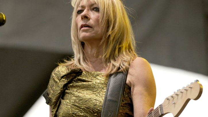 Beck Features Kim Gordon on Extended Version of 'I Won't Be Long'