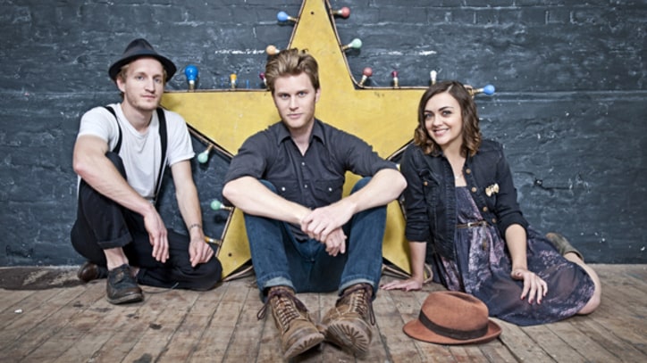 The Lumineers Serenade Grandly in 'Darlene' - Song Premiere