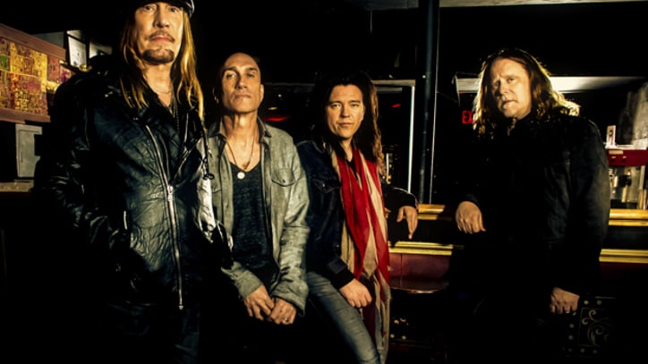 Gov't Mule Team With Elvis Costello on 'Funny Little Tragedy'