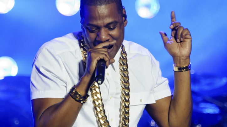 On the Charts: Jay Z Stays on Top