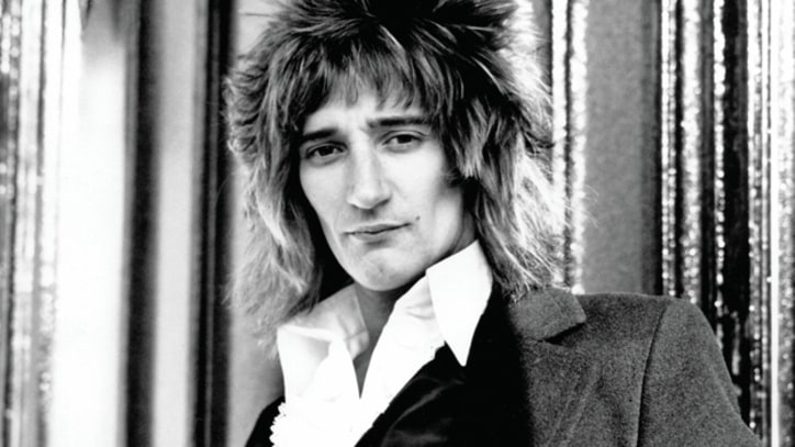 Rod Stewart Delivers Blistering 'Maggie May' Live – Song Premiere