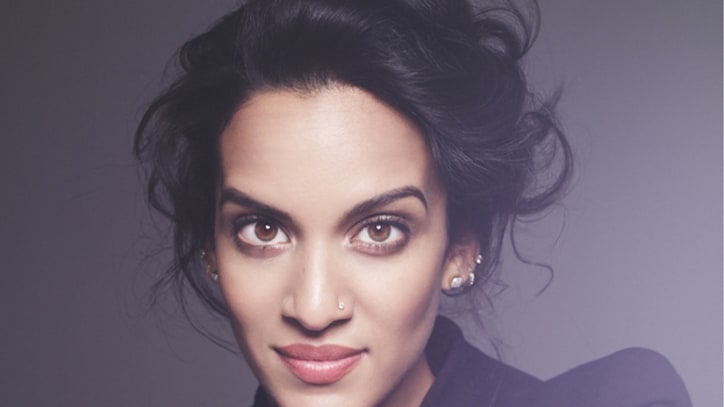 Anoushka Shankar, Norah Jones Bond on 'The Sun Won't Set'
