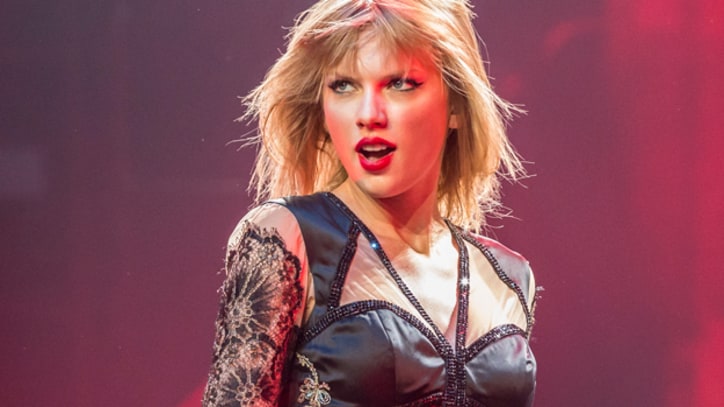 New Taylor Swift Song 'Sweeter Than Fiction' Surfaces