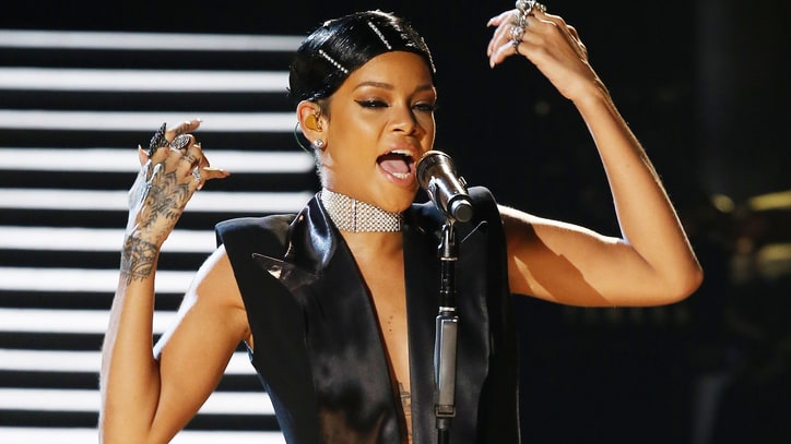 Rihanna to TLC: Ranking the American Music Awards Performances