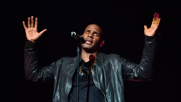 R. Kelly Working on a 'Love-Making' Christmas Album