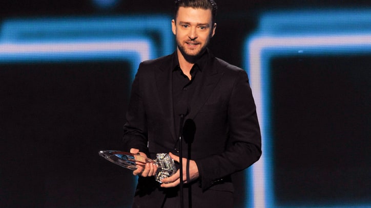 Justin Timberlake, Sandra Bullock Win Big at People's Choice Awards
