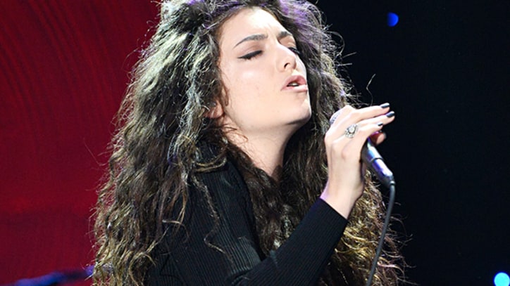 Cavalcade of Stars Take the Stage at Clive Davis' Pre-Grammy Gala