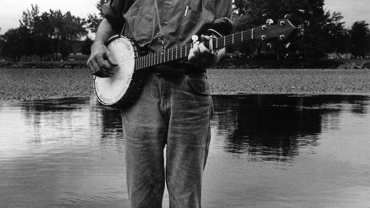 Pete Seeger, Folk Legend, Dead at 94