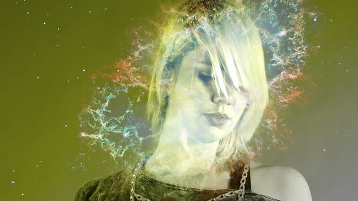 Meet EMA: Queen of Distortion and Lo-Fi Style
