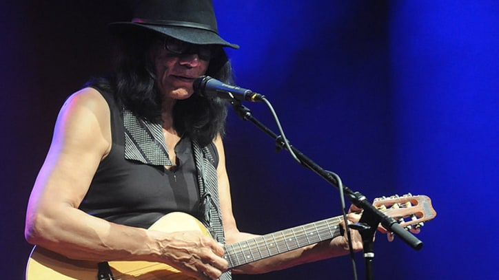 Resurrecting 'Sugar Man': Rodriguez Comes Alive in Solo New York Show