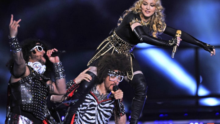 LMFAO Rocks Million-Dollar ‘Beats by Dre’ Headphones During Super Bowl Halftime Show
