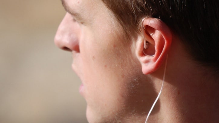 EarHeroSport Earbuds Allow Atmospheric Noise