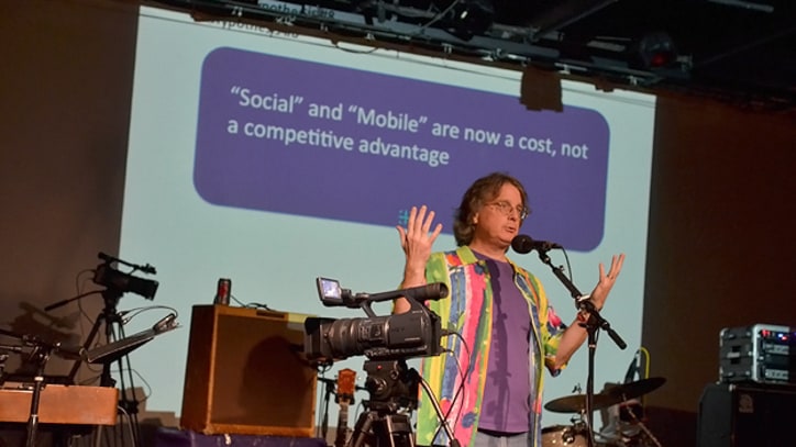 Moonalice Singer Delivers Yale Lecture on Social Media for Bands