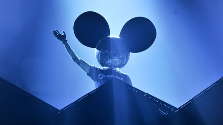 #RSFans Wants to Know: Best Songs in Commercials, Favorite Live EDM Acts