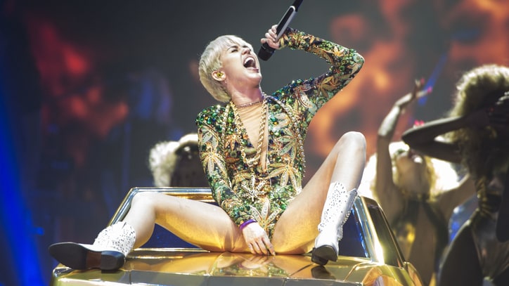 8 Most Outrageous Moments of Miley Cyrus' 'Bangerz' Show