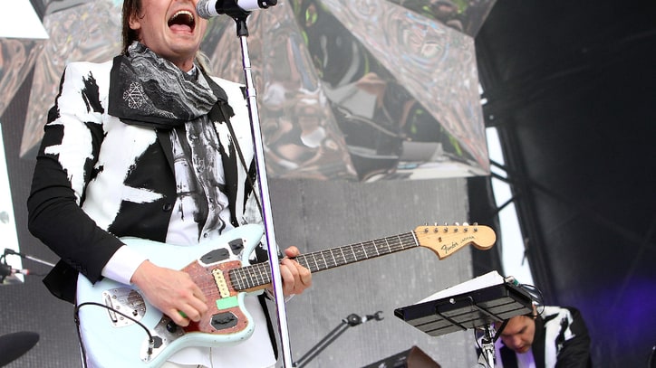 Arcade Fire Cover the Stones, Party Hard at Louisville Tour Opener