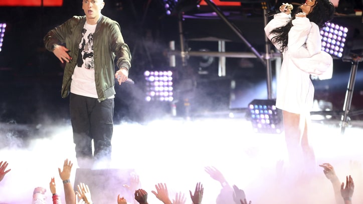 Eminem and Rihanna Debut 'The Monster' at MTV Movie Awards