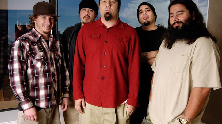 Deftones Honor Late Bassist With Unreleased 'Eros' Track 'Smile'