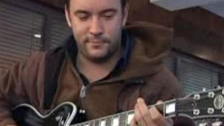 Dave Matthews Plays New Song Round and Round, Talks Guitar Technique