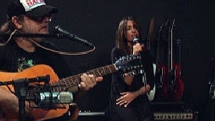 Matthew Sweet and Susanna Hoffs Cover Yes