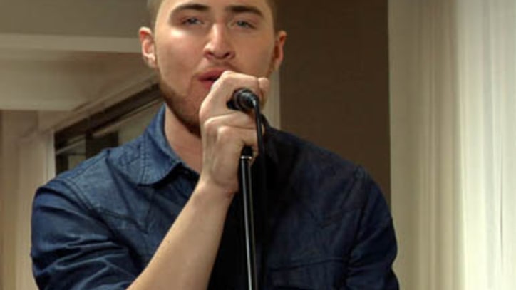 'Cooler Than Me' Mike Posner Live at Rolling Stone