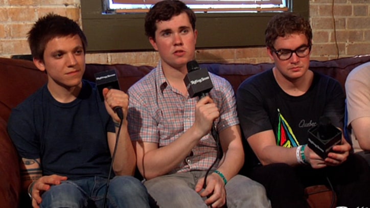 Surfer Blood Perform 'Floating Vibes' at SXSW 2011