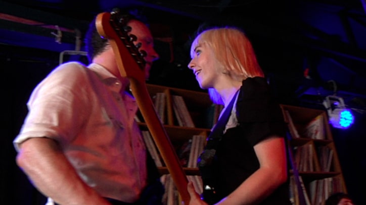 The Joy Formidable Perform 'Cradle' at SXSW 2011