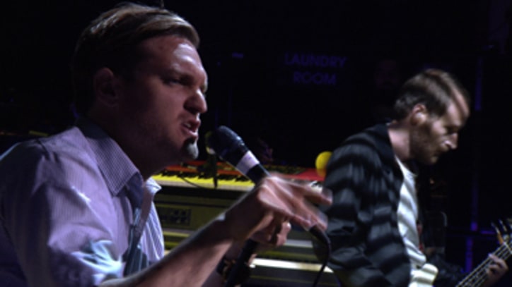 Cold War Kids 'Mexican Dogs' at Sweetlife Festival